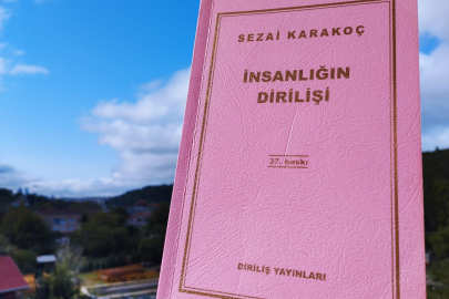 HAFTANIN KİTABI: İNSANLIĞIN DİRİLİŞİ – SEZAİ KARAKOÇ